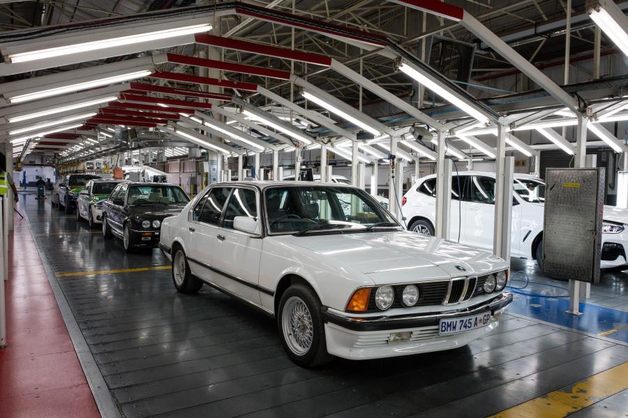 Детали создания BMW 530 MLE (E12) 1976 года  (ZA) (фото 52 из 95)